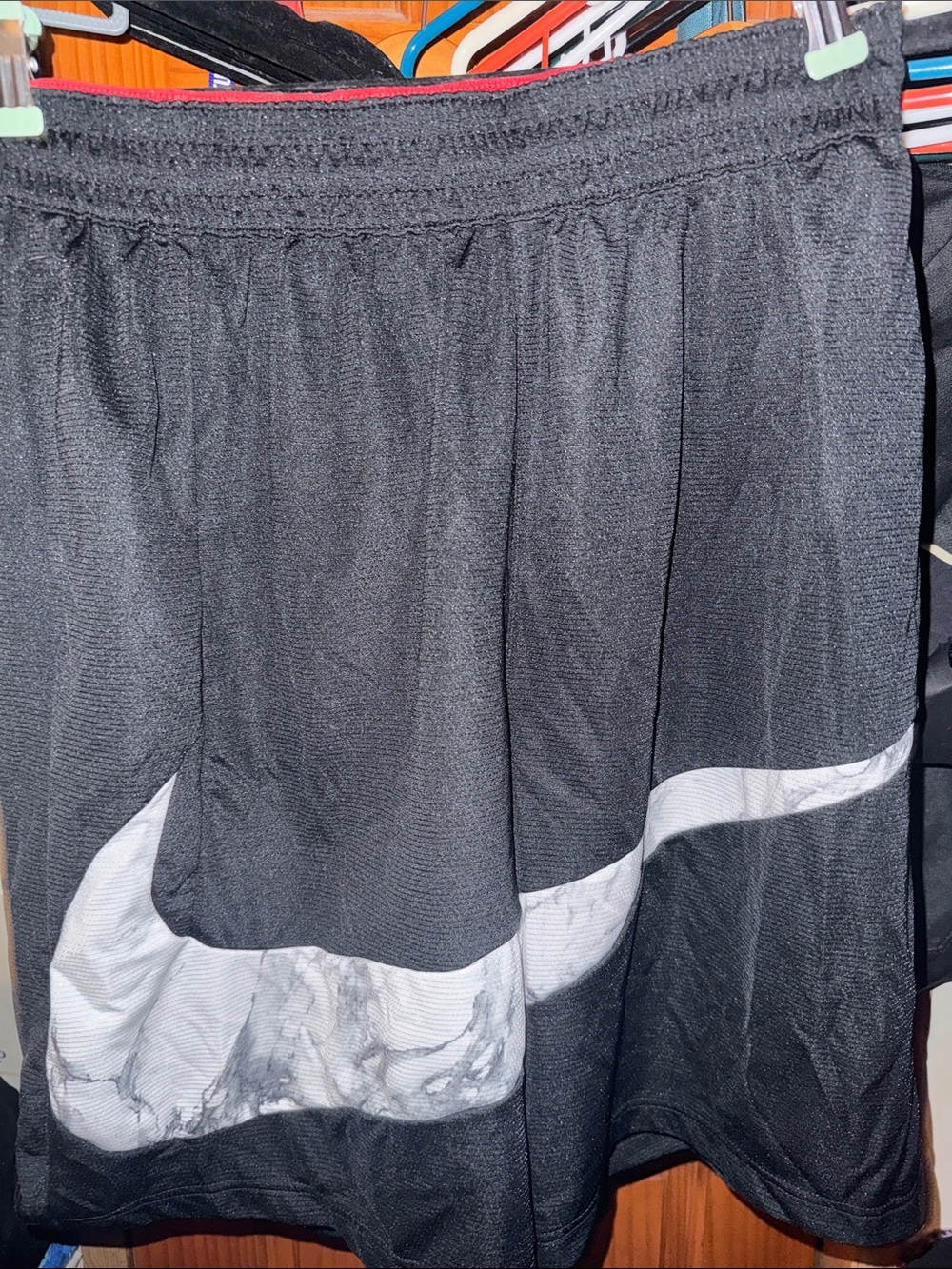 Men's Nike Basketball Shorts with White Marble Accent size XL